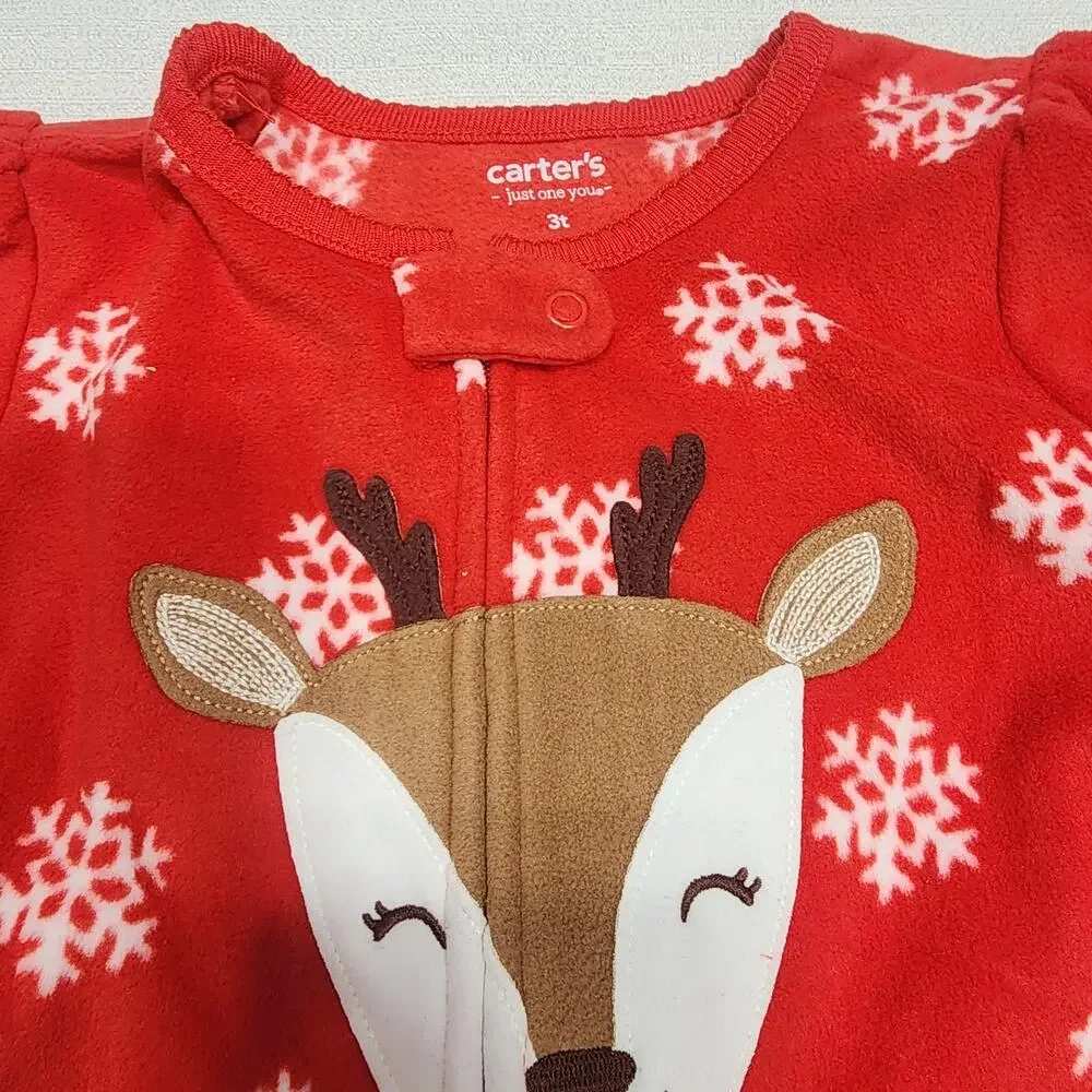Reindeer and snowflakes Carter's one piece pajamas size 3t